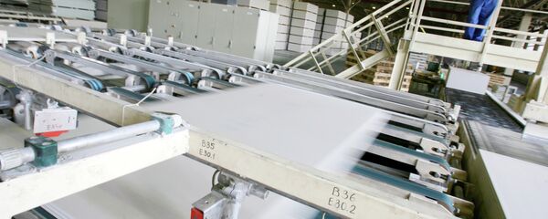 Производство гипсокартона. Архивное фото - Sputnik Таджикистан