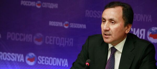 Имомуддин Сатторов сафири ҶТ дар ФР. Акс аз бойгонӣ Имомуддин Сатторов сафири ҶТ дар ФР. Акс аз бойгонӣ - Sputnik Тоҷикистон