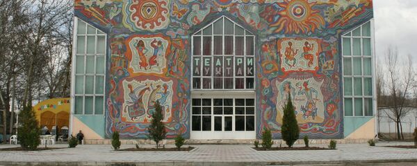 Бинои театри лӯхтаки Душанбе. Акс аз бойгонӣ - Sputnik Тоҷикистон