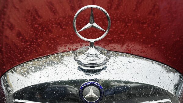 Mercedes-Benz. Архивное фото - Sputnik Тоҷикистон