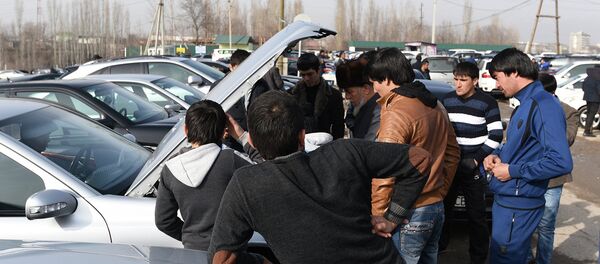 Авторынок в Душанбе - Sputnik Тоҷикистон