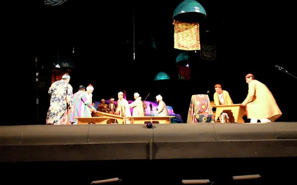 Намоишномаи Бухорои Шариф дар ҷашнвораи Парасту. 15 июни соли 2015 - Sputnik Тоҷикистон