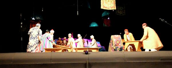 Намоишномаи Бухорои Шариф дар ҷашнвораи Парасту. 15 июни соли 2015 - Sputnik Тоҷикистон