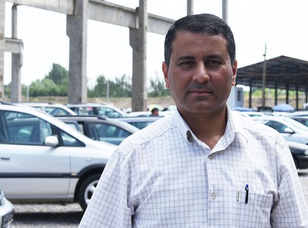 Азам Бобомуродов, заместитель директора авторынка в селе Чимтеппа - Sputnik Тоҷикистон