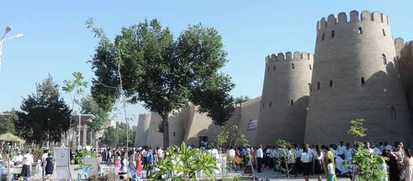 Фестиваль плова и цветов в Худжанде - Sputnik Тоҷикистон