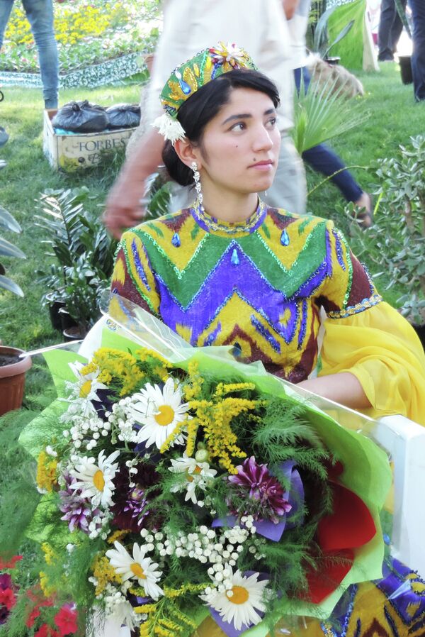 Фестиваль плова и цветов в Худжанде - Sputnik Таджикистан