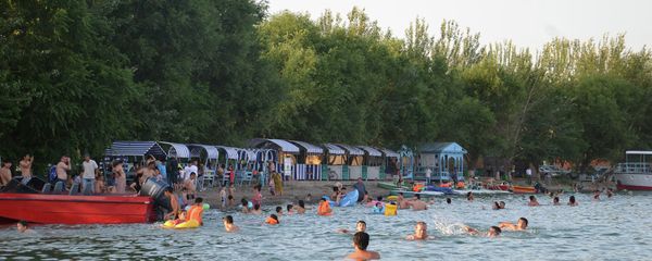 Купальный сезон – 2015 в Таджикистане - Sputnik Таджикистан