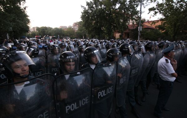 Акция протеста в Ереване Акция протеста в Ереване - Sputnik Таджикистан