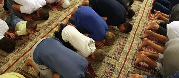 Намози таровеҳ дар моҳи Рамазон - Sputnik Тоҷикистон