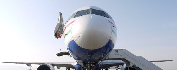 Ҳавопаймои Тоҷик Эйр. Хадамоти матбуотии Тоҷик Эйр - Sputnik Тоҷикистон