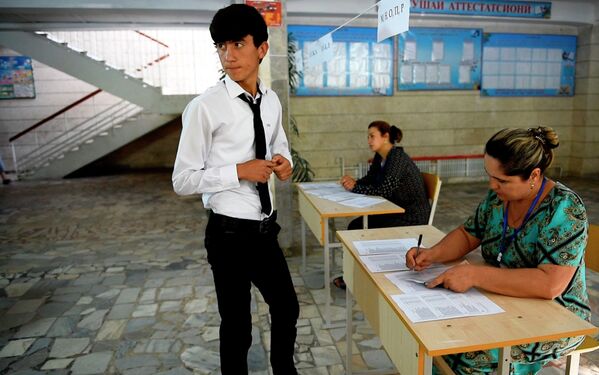 Вступительные экзамены в ВУЗы - Sputnik Таджикистан