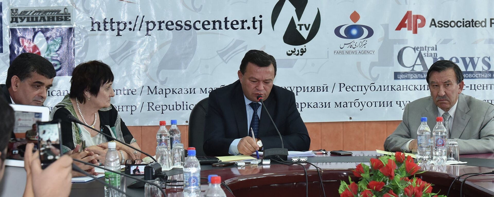 Пресс-конференция в АН РТ 9 июля 2015 года - Sputnik Таджикистан, 1920, 29.07.2019