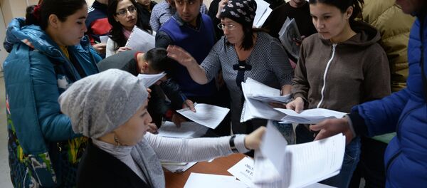 Мигранты, архивное фото - Sputnik Таджикистан