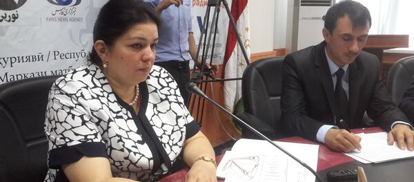 Вазири меҳнат ва ҳифзи иҷтимоии Тоҷикистон Сумангул Тағойзода - Sputnik Тоҷикистон