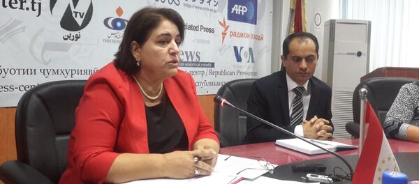 Гавхар Шарофзода роҳбари Кумитаи забон ва истилоҳоти ҶТ - Sputnik Тоҷикистон