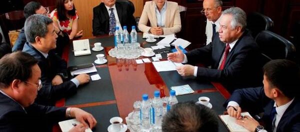 27 июля 2015 года Председатель  Торгово-промышленной палаты  Республики Таджикистан Шариф Саид принял Экономическую делегацию провинции Шэньси - Sputnik Тоҷикистон