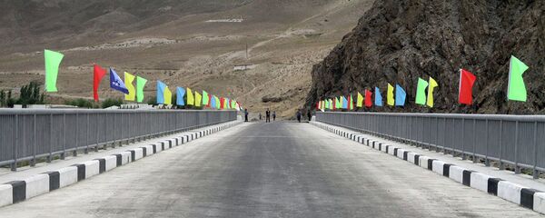 Пули ҷадид аз болои рӯдхонаи Ванҷ - Sputnik Тоҷикистон