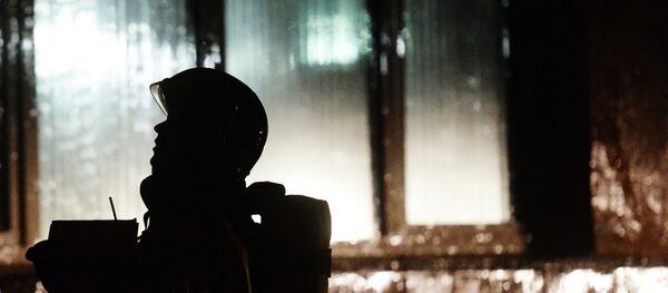 Сотрудник ГУ МЧС России по Москве, архивное фото - Sputnik Таджикистан