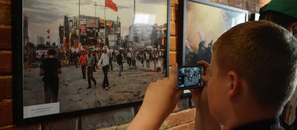 Открытие выставки фотокорреспондента МИА Россия сегодня Андрея Стенина Открытие выставки фотокорреспондента МИА Россия сегодня Андрея Стенина - Sputnik Таджикистан