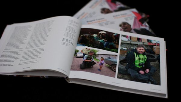 Памятный альбом работ Андрея Стенина - Sputnik Тоҷикистон