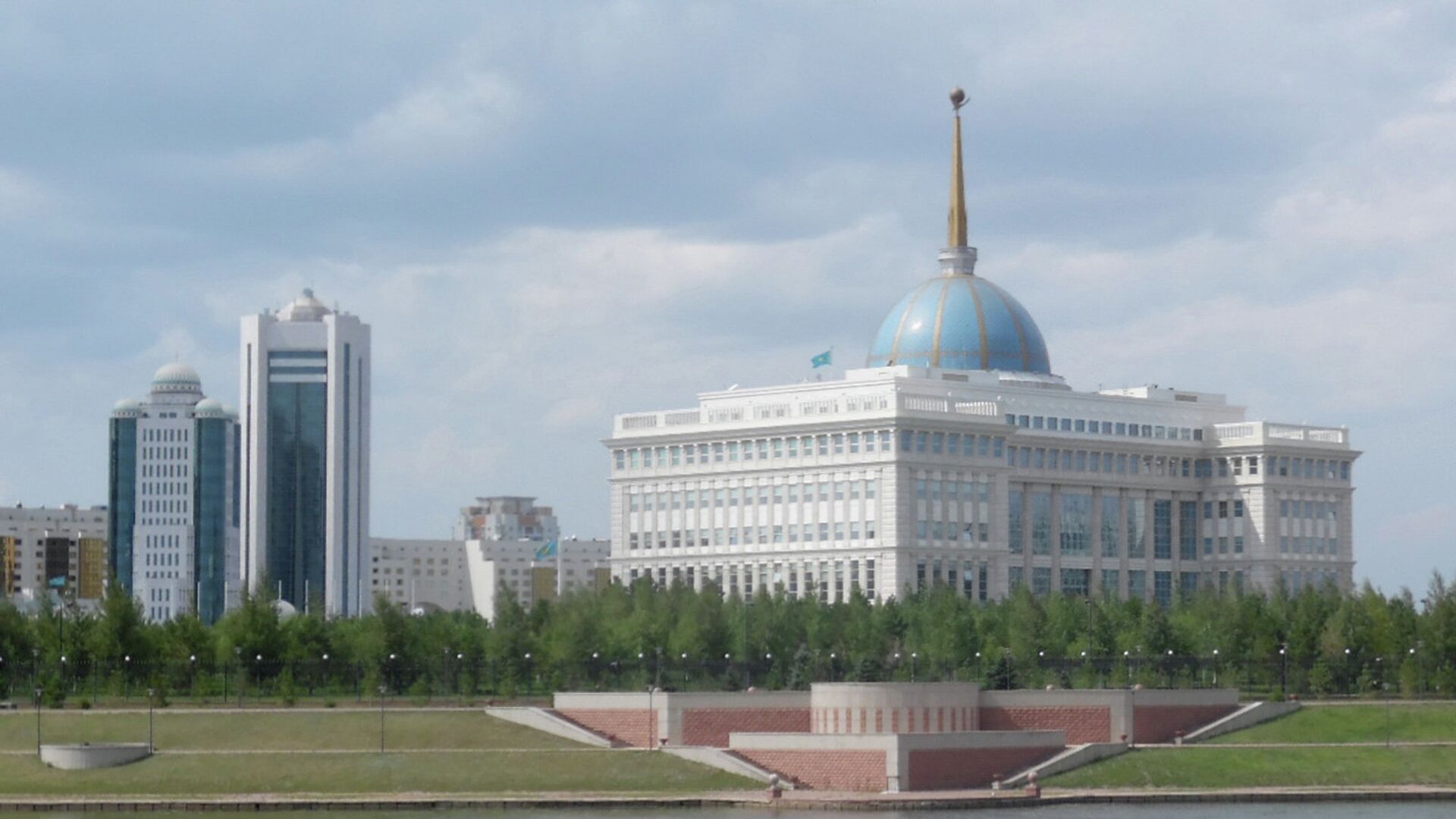 Акорда - резиденция президента Казахстана в Астане. Архивное фото - Sputnik Таджикистан, 1920, 25.04.2023