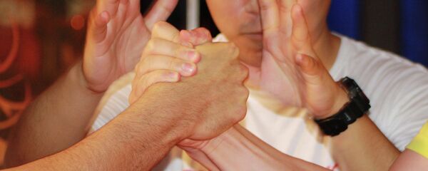 Армрестлинг. Архивное фото Армрестлинг. Архивное фото - Sputnik Таджикистан