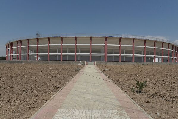 Погода таджикистан гиссар на 10. Город Гиссар Таджикистан. Стадион Гиссар Таджикистан. Крепость Гиссар.