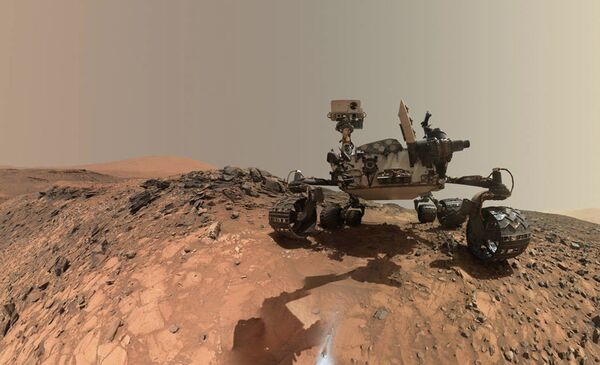 Селфи марсохода Curiosity Селфи марсохода Curiosity - Sputnik Таджикистан
