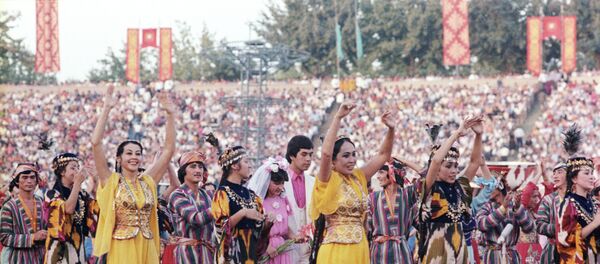 Таҷлили 2000-солагии Тошканд. Акс аз бойгонӣ - Sputnik Тоҷикистон