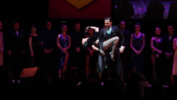 В ритме аргентинского танго: лучшие пары показали мастерство в Буэнос-Айресе - Sputnik Таджикистан