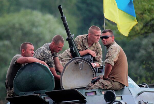 Украинские солдаты. Архивное фото - Sputnik Таджикистан