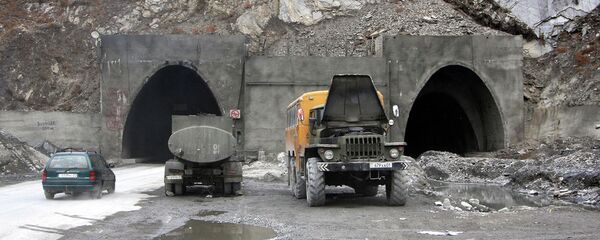 Нақби Истиқлол. Акс аз бойгонӣ Нақби Истиқлол. Акс аз бойгонӣ - Sputnik Тоҷикистон