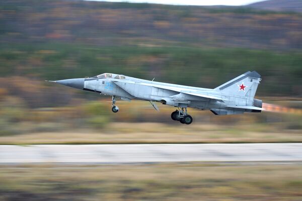 Самолет ВВС России. Архивное фото - Sputnik Таджикистан