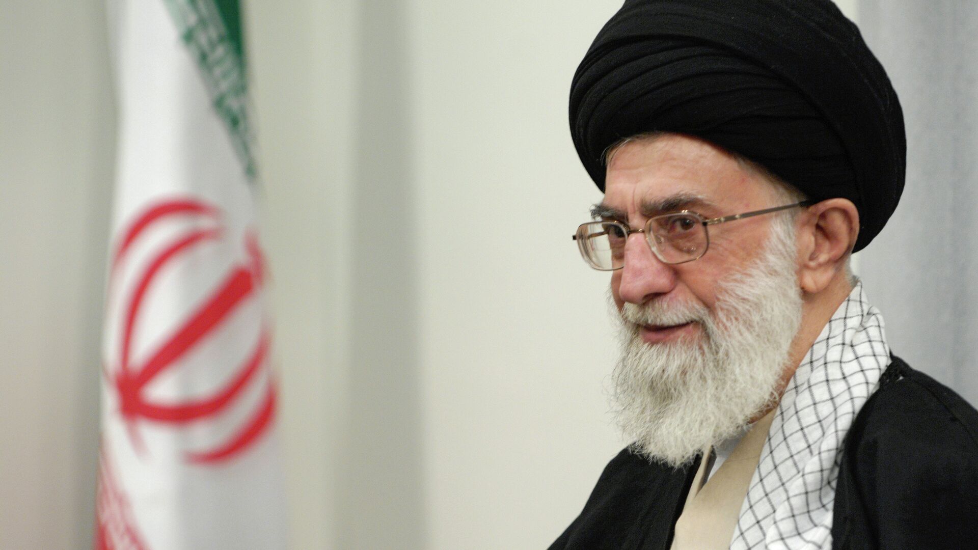 Духовный лидер Ирана аятолла Сейед Али Хаменеи. Архивное фото. - Sputnik Тоҷикистон, 1920, 13.07.2022