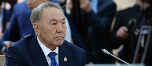 Нурсултон Назарбоев. Акс аз бойгонӣ - Sputnik Тоҷикистон
