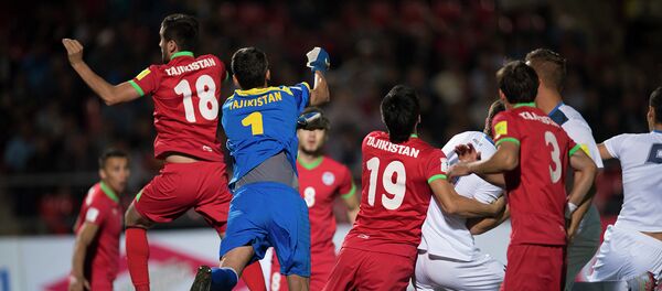 Лаҳзае аз бозии Қирғизистону Тоҷикистон дар Бишкек - Sputnik Тоҷикистон