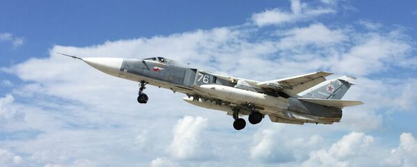 Ҳавопаймои ҷангии Русия дар фурӯдгоҳи Хмеймим дар Сурия Ҳавопаймои ҷангии Русия дар фурӯдгоҳи Хмеймим дар Сурия - Sputnik Тоҷикистон