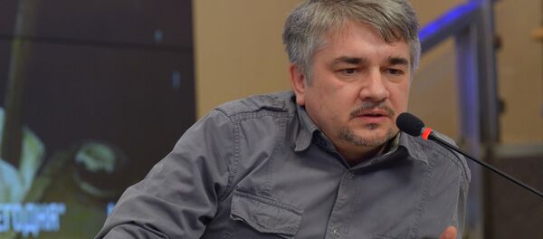 Ростислав Ишенко. Акс аз бойгонӣ - Sputnik Тоҷикистон