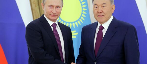 Владимир Путин ва Нурсултон Назарбоев. Акс аз бойгонӣ - Sputnik Тоҷикистон