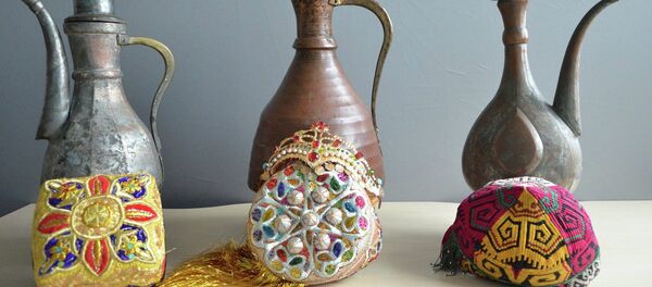 Британский музей получил коллекцию национальных экспонатов из 67 предметов Британский музей получил коллекцию национальных экспонатов из 67 предметов - Sputnik Таджикистан