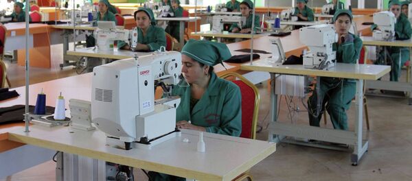 На швейной фабрике в Таджикистане. Архивное фото - Sputnik Таджикистан