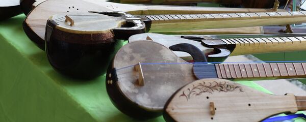 Асбобоҳои мусиқии тоҷикӣ. Акс аз бойгонӣ - Sputnik Тоҷикистон