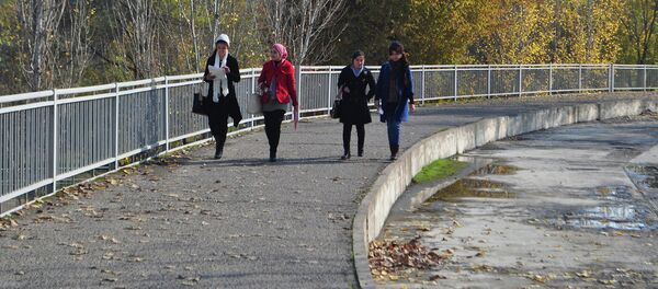 Студентки в Душанбе - Sputnik Таджикистан