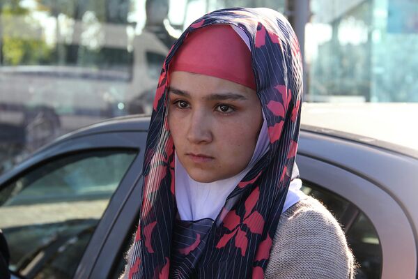 Зарина Юнусова прибыла в Душанбе - Sputnik Тоҷикистон