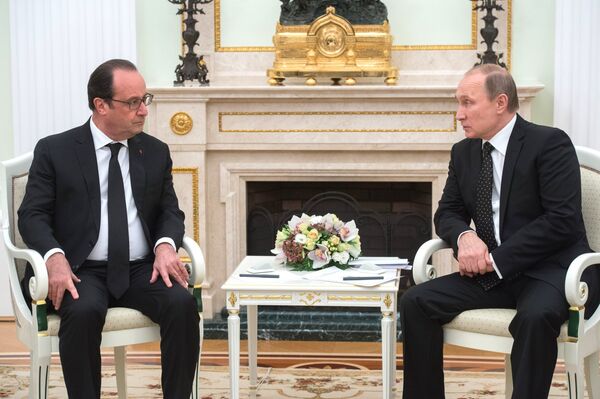 Президент РФ В.Путин встретился с президентом Франции Франсуа Олландом - Sputnik Таджикистан