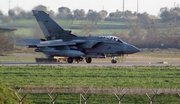 Истребитель Tornado ВВС Великобритании. Архивное фото - Sputnik Таджикистан
