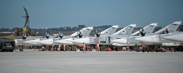 Российская боевая авиация на авиабазе Хмеймим в Сирии. Архивное фото. - Sputnik Таджикистан