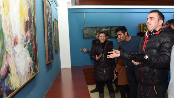 Выставка художника Каримджана Наджмиддинова в Национальном музее Таджикистана - Sputnik Таджикистан