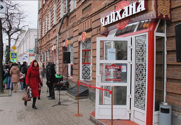 Первая таджикская чайхана открылась в белорусском городе Могилев - Sputnik Таджикистан
