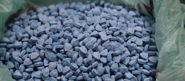 Наркополицейские изъяли в Душанбе рекордную партию таблеток экстази Наркополицейские изъяли в Душанбе рекордную партию таблеток экстази - Sputnik Тоҷикистон